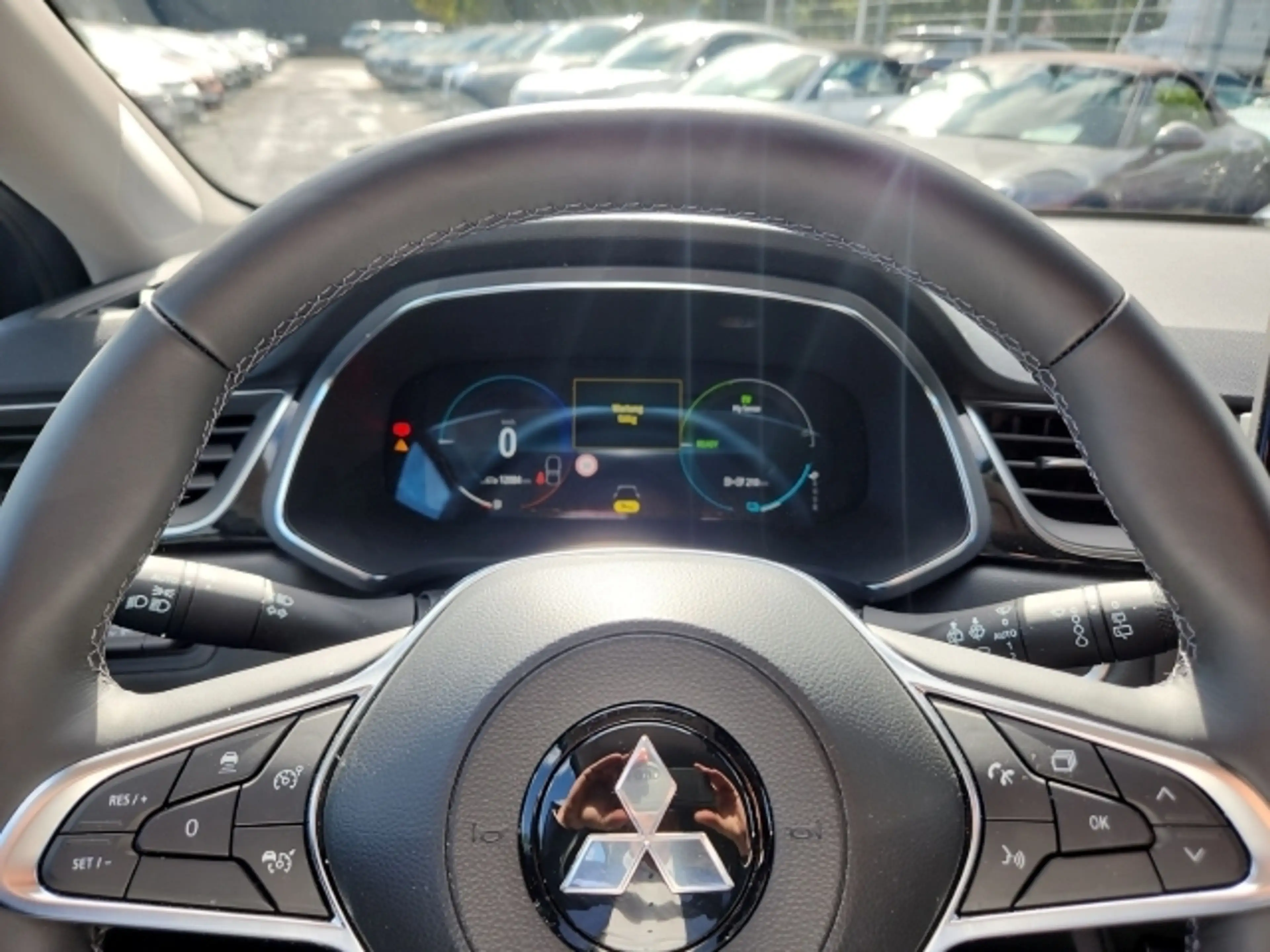 Mitsubishi ASX Plug-In Hybrid Select Navi Kamera LED — photo 11