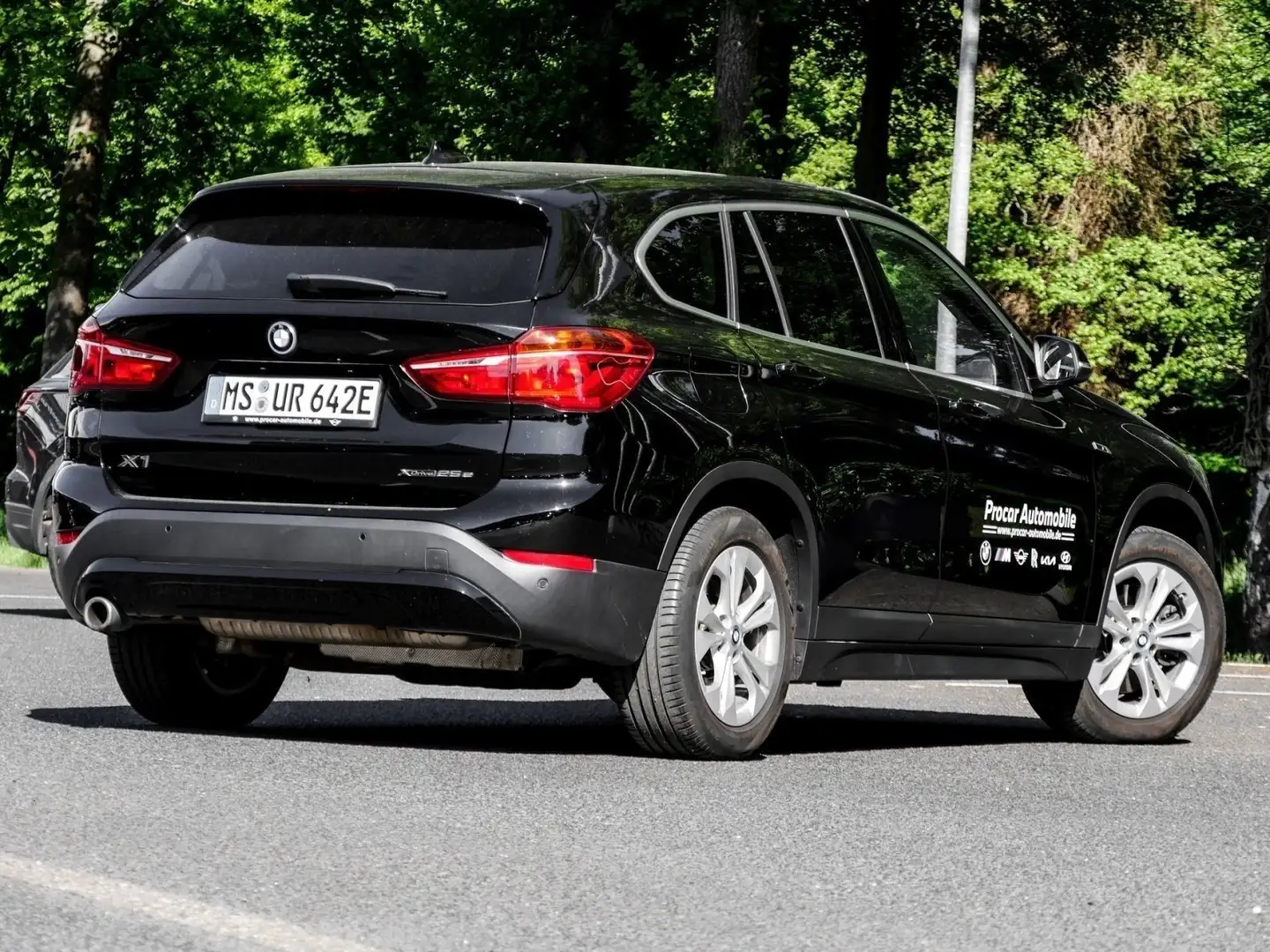 BMW X1 xDrive25e ADVANTAGE+ACC+HuD+DA PLUS Noir - 2