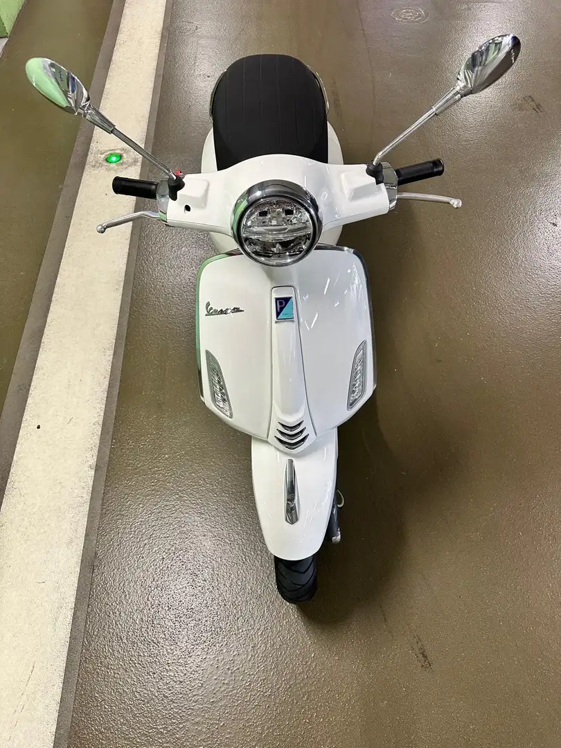 Piaggio Primavera Vespa Primavera ABS Wit - 2