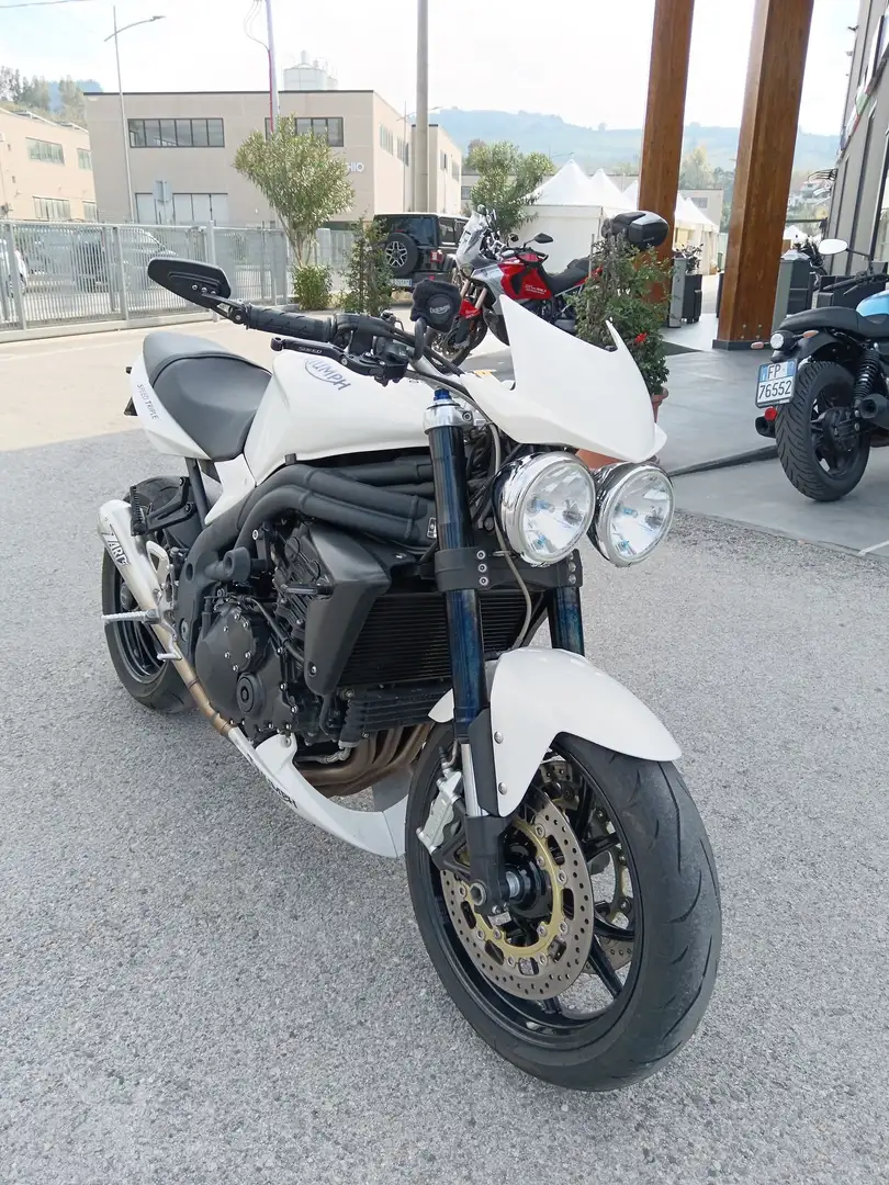 Triumph Speed Triple 1050 DV43913 - 2