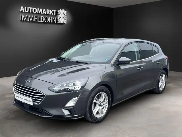 Ford Focus view 4