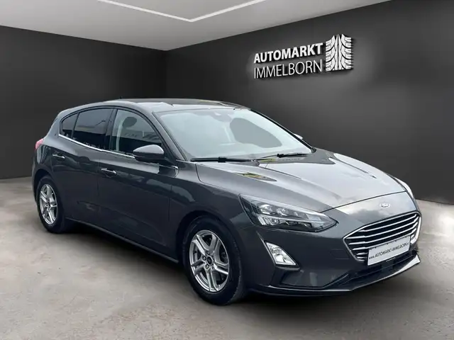 Ford Focus main image