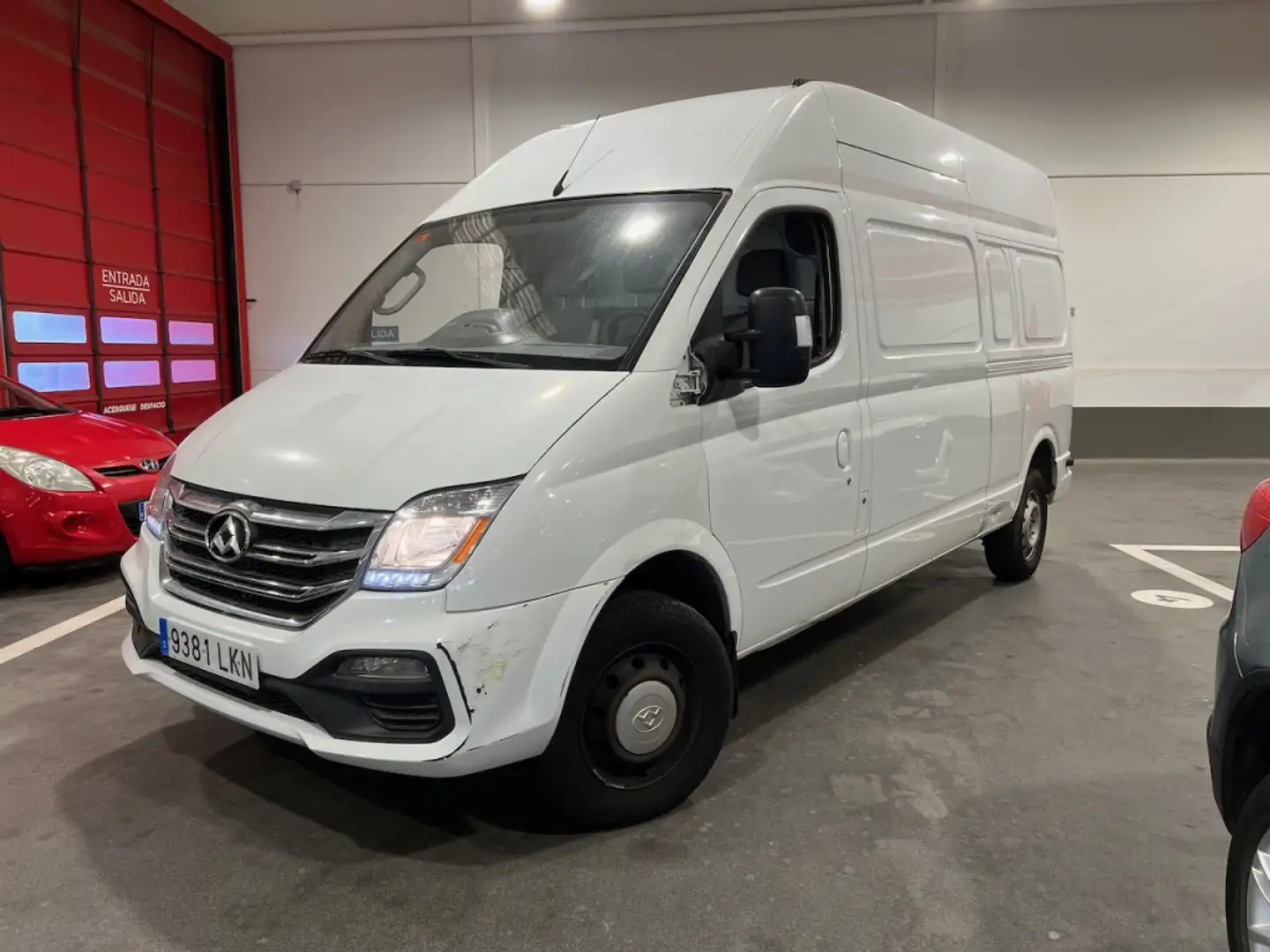 Maxus V80 Furgón L2H3 Blanco - 1