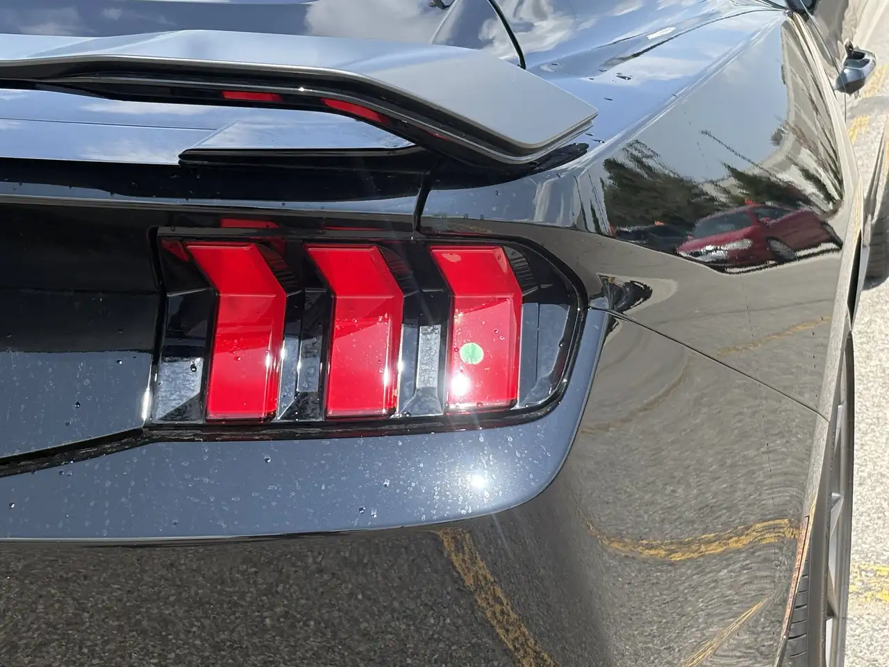 Ford Mustang photo Ford Mustang