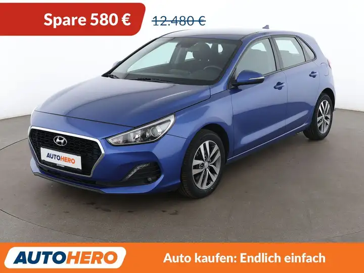 Hyundai i30 1.6 CRDi Trend*TEMPO*CAM*PDC*SHZ*KLIMA*GARANTIE*