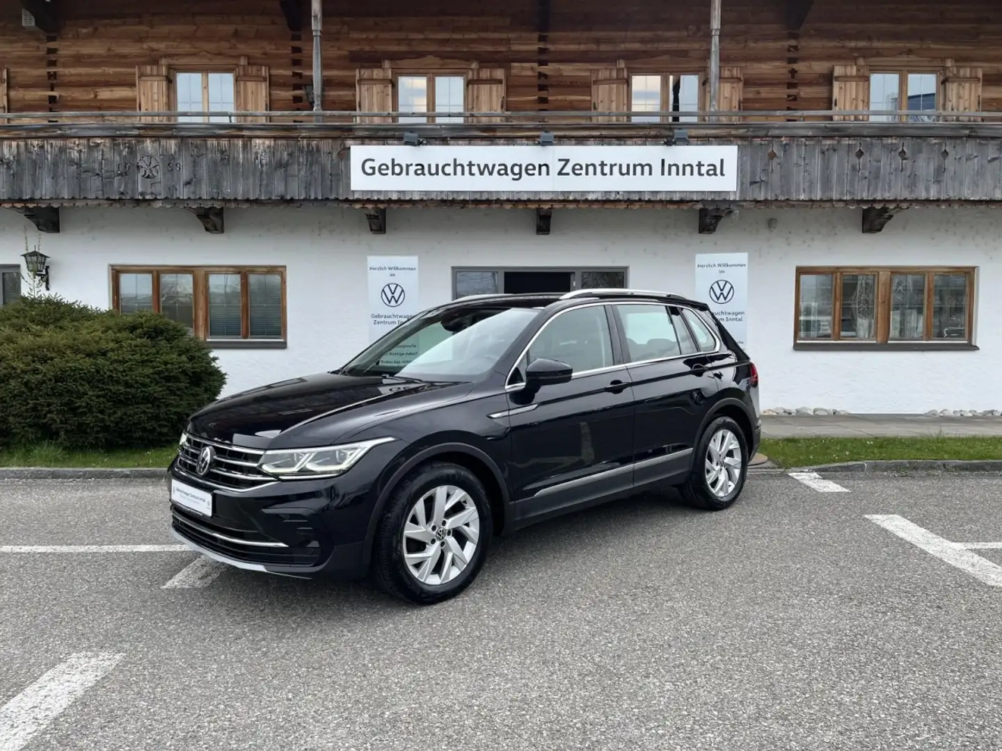Volkswagen Tiguan 2,0 TDI Elegance (Navi+LED+ACC) Klima Navi Schwarz - 2