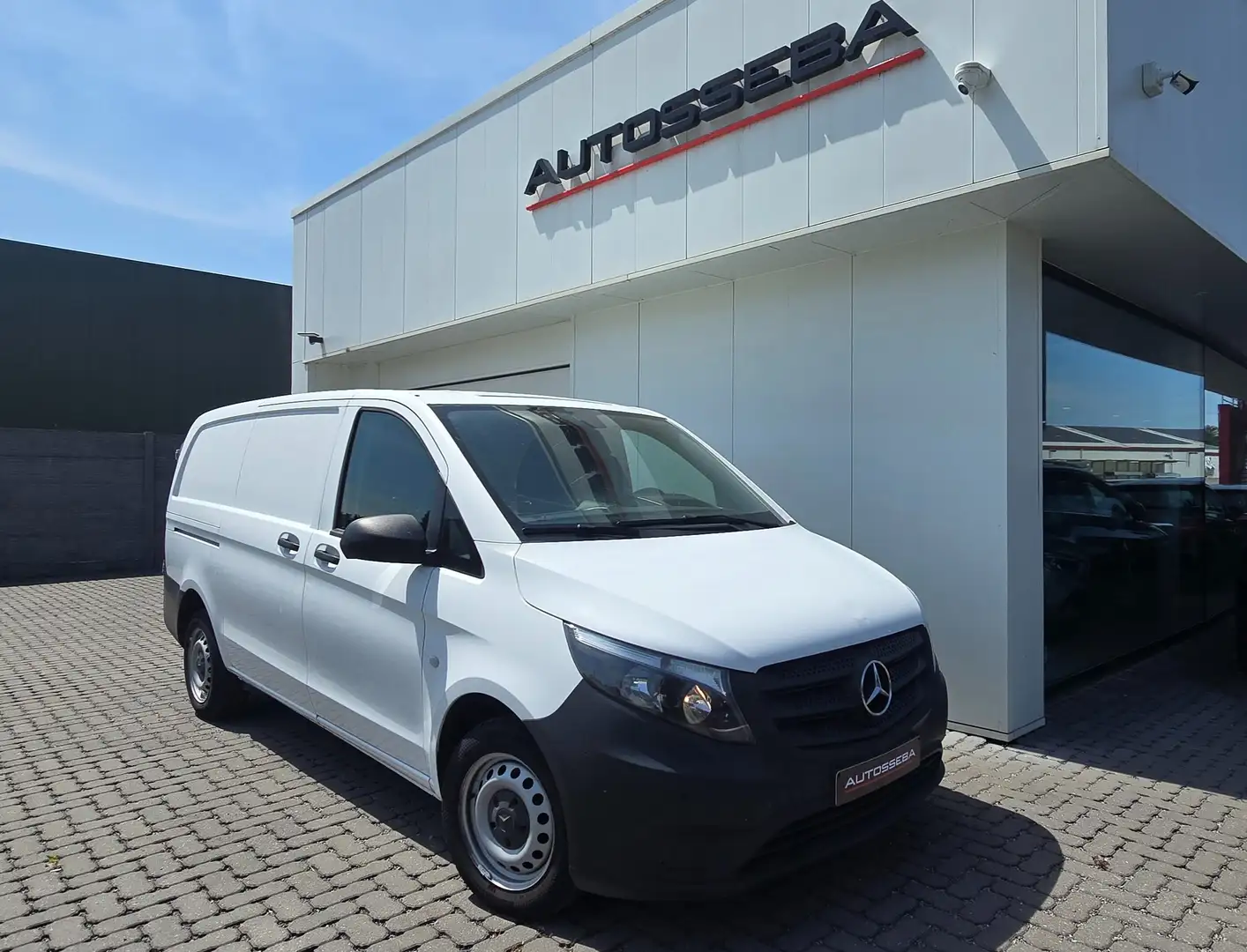 Mercedes-Benz Vito 111CDI  BlueTEC NAVI/LICHTE VRACHT *1ste Eigenaar* Weiß - 1