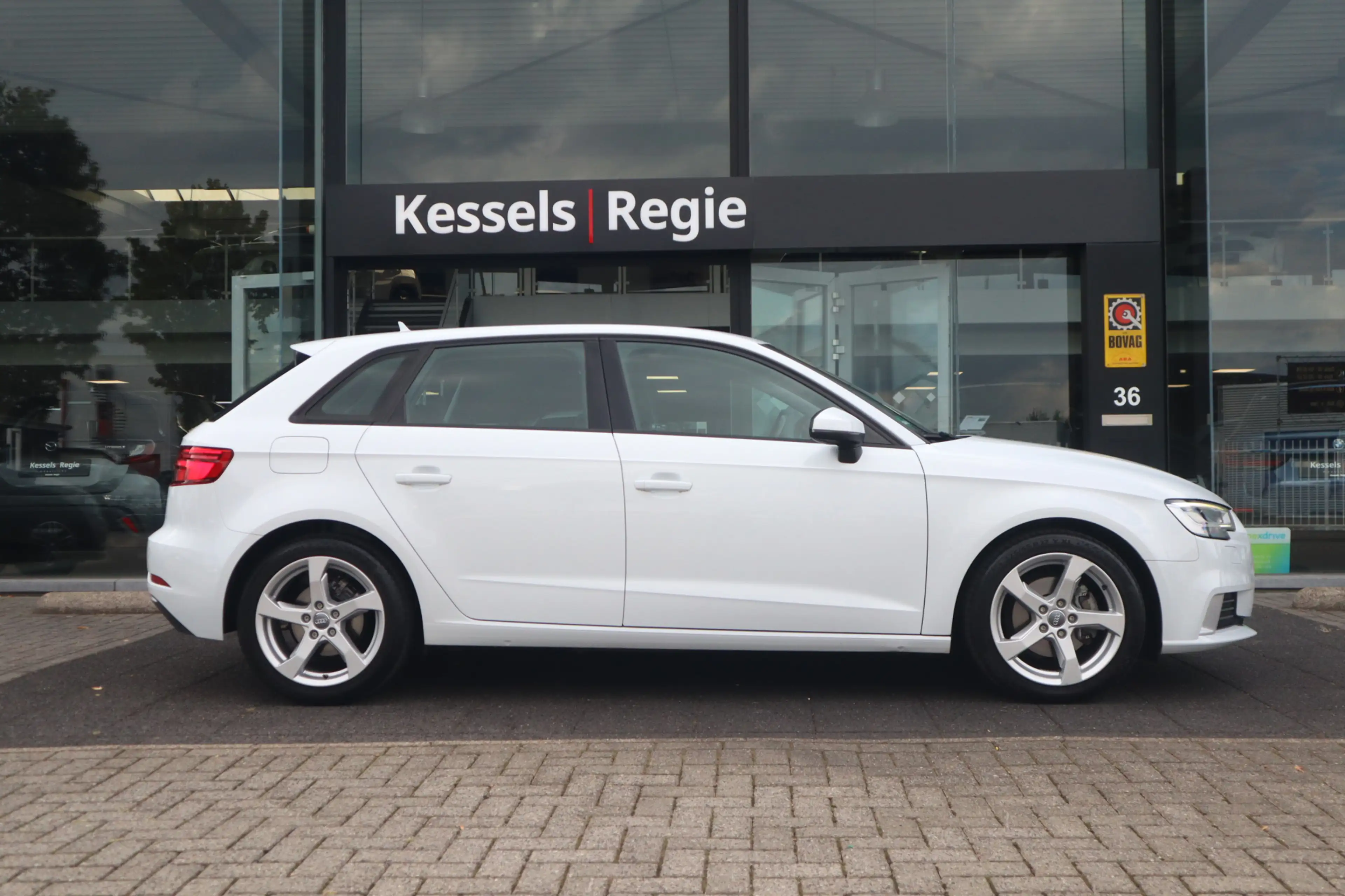 Audi A3 Sportback 1.0 TFSI Sport Edition | LED | Sensoren — photo 5