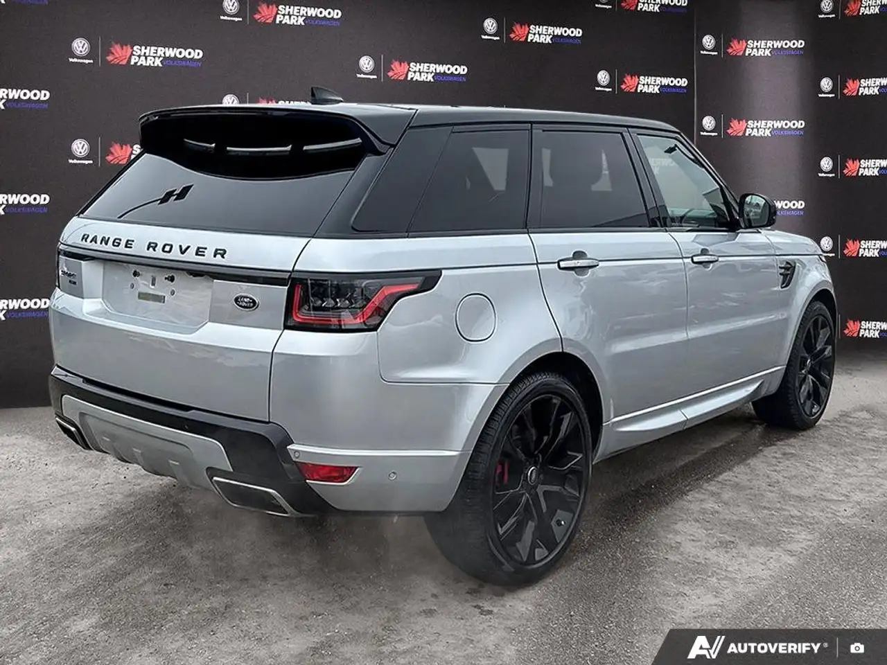 Land Rover Range Rover Sport снимка Land Rover Range Rover Sport