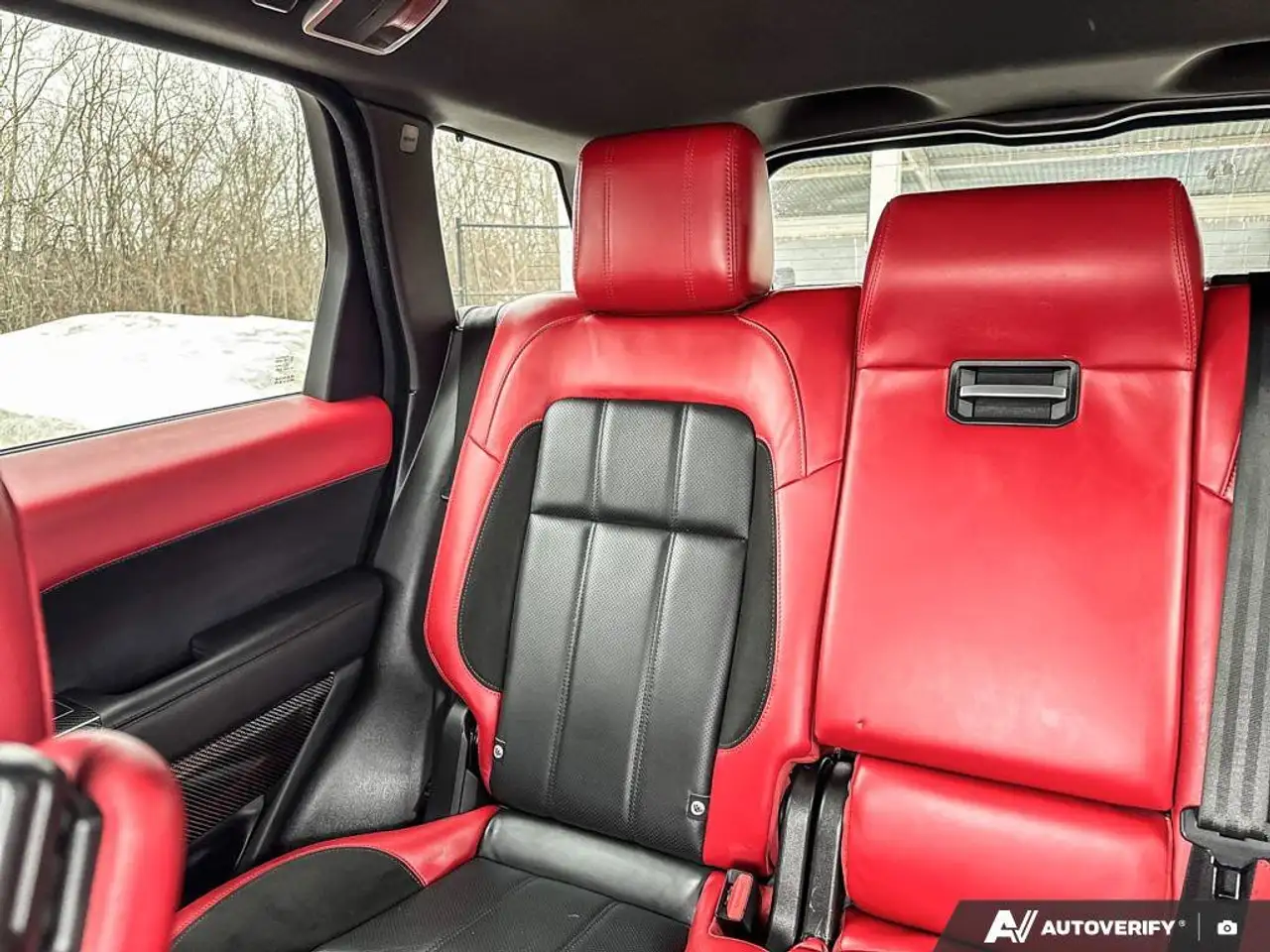Land Rover Range Rover Sport снимка Land Rover Range Rover Sport