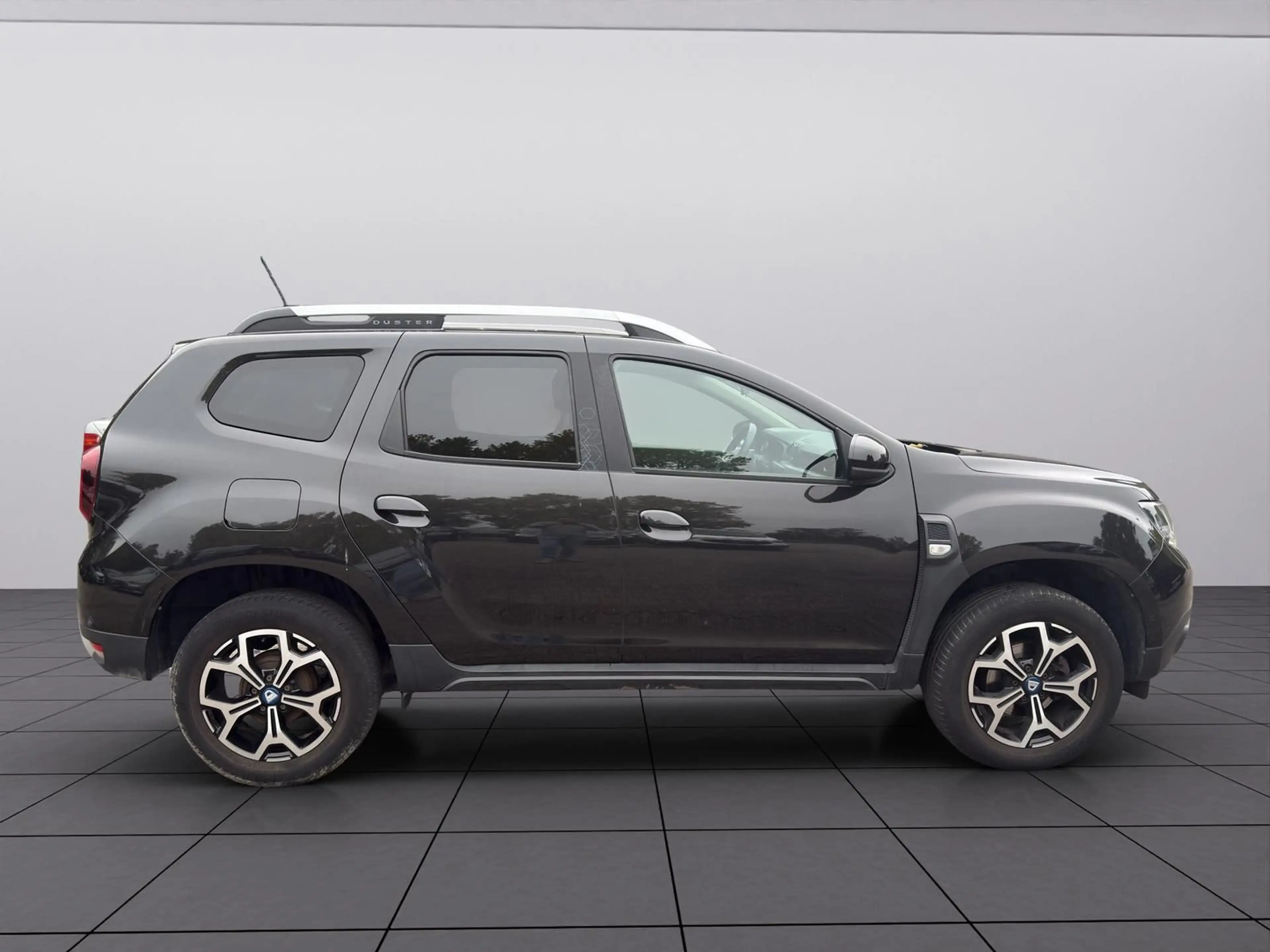 Dacia Duster Prestige 1.3 TCE KAT NAVI Metallic — photo 7