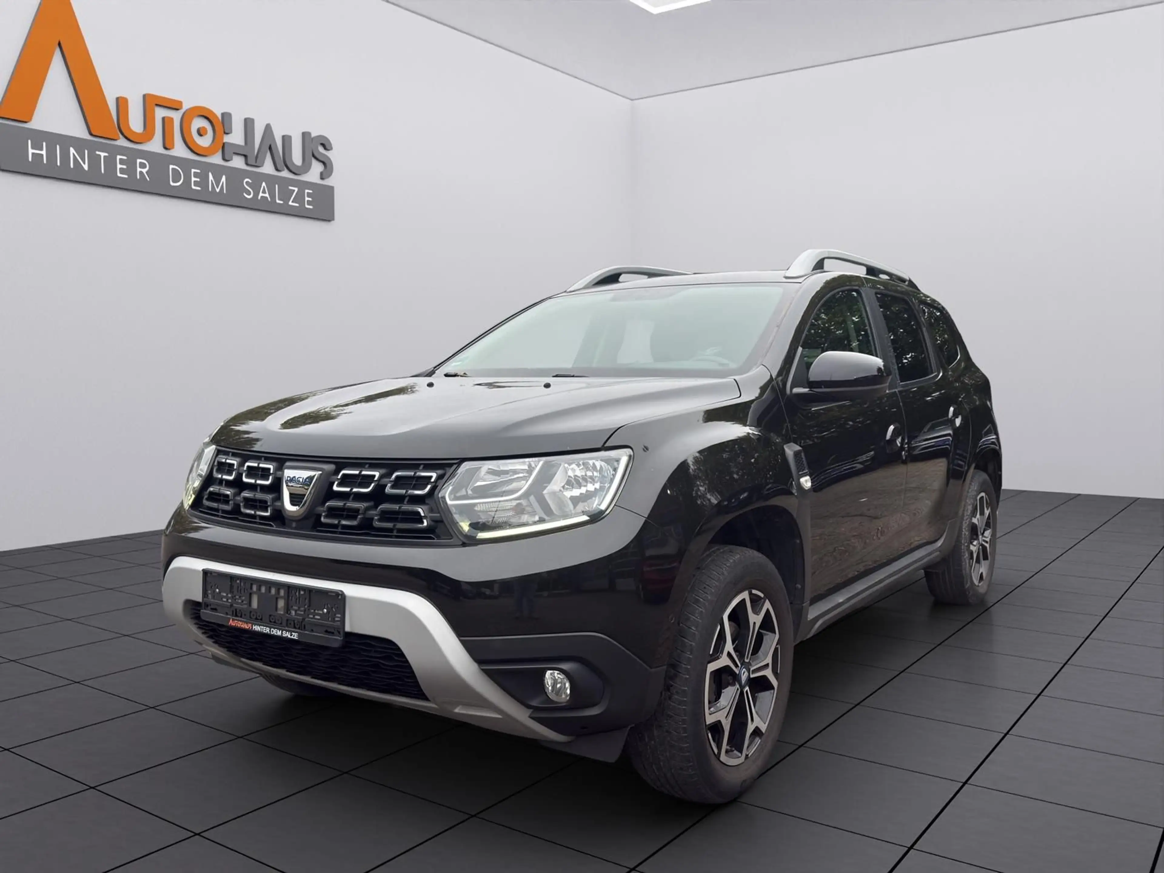 Dacia Duster Prestige 1.3 TCE KAT NAVI Metallic — photo 2