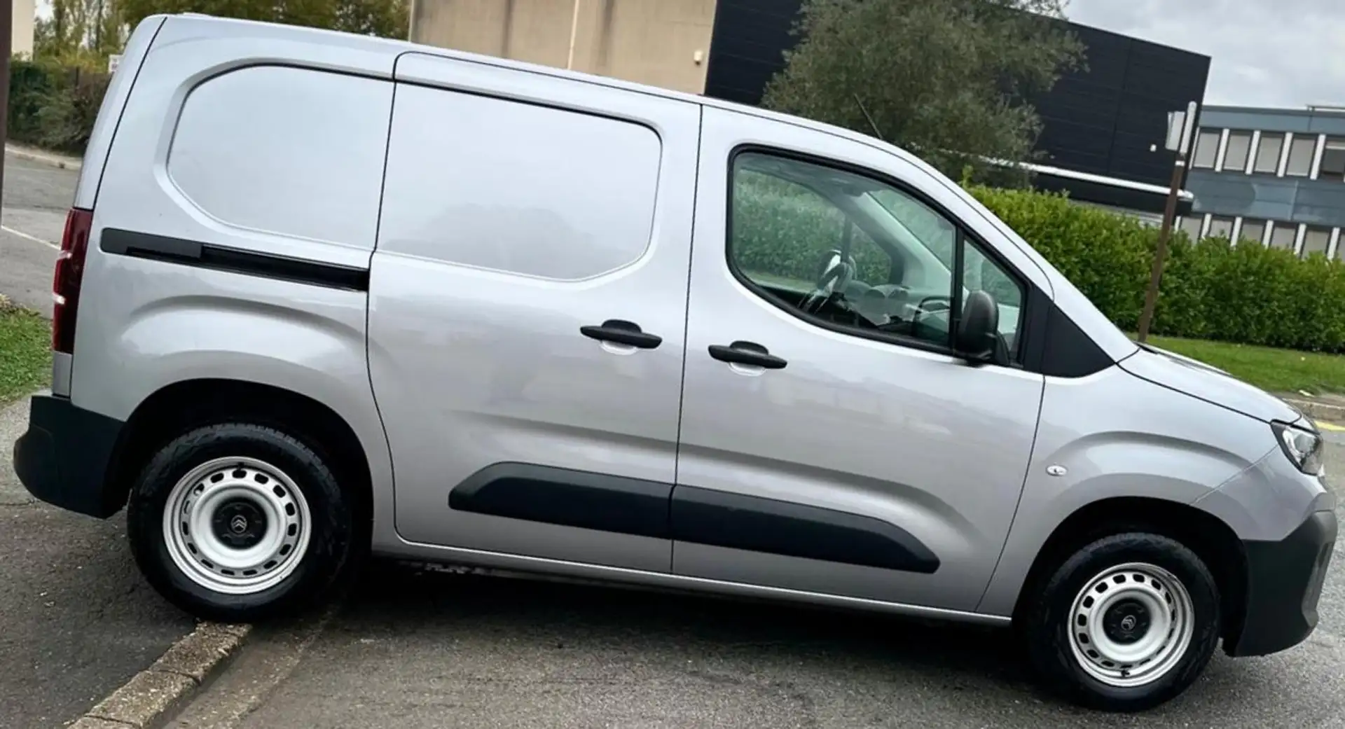 Citroen Berlingo M 650 1.2 PT 110CV BVM6 12/2024 13325HT ENTRETIEN COMPLET A JOUR TBEG Gris - 2