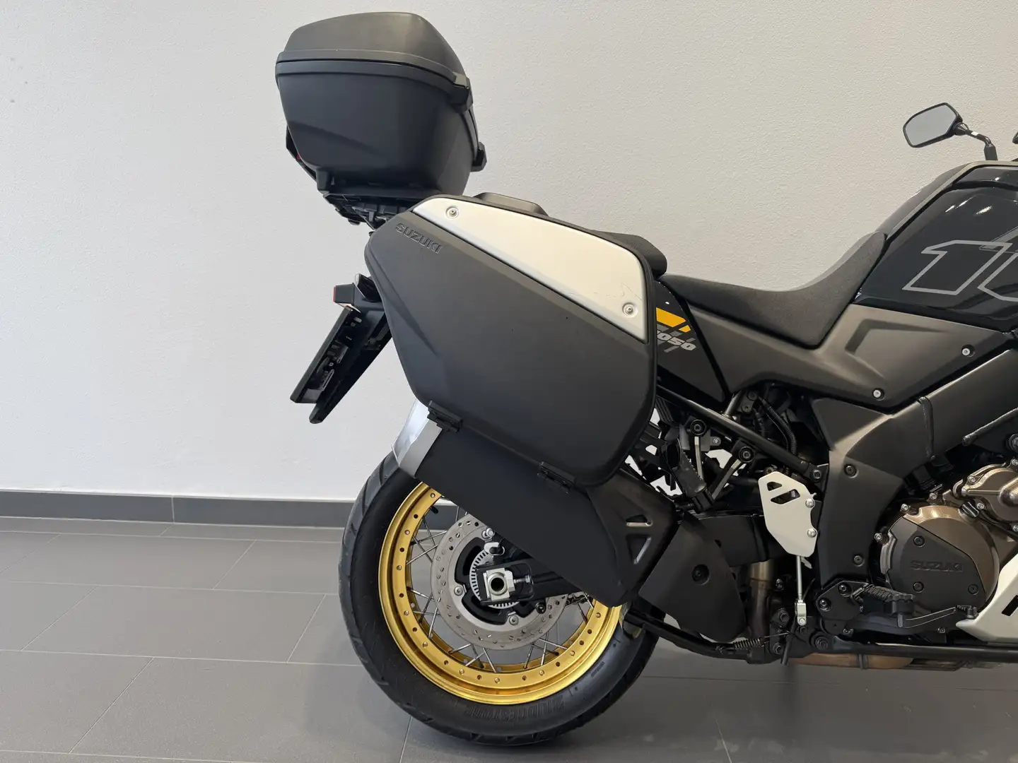 Suzuki V-Strom 1050 Negru - 2