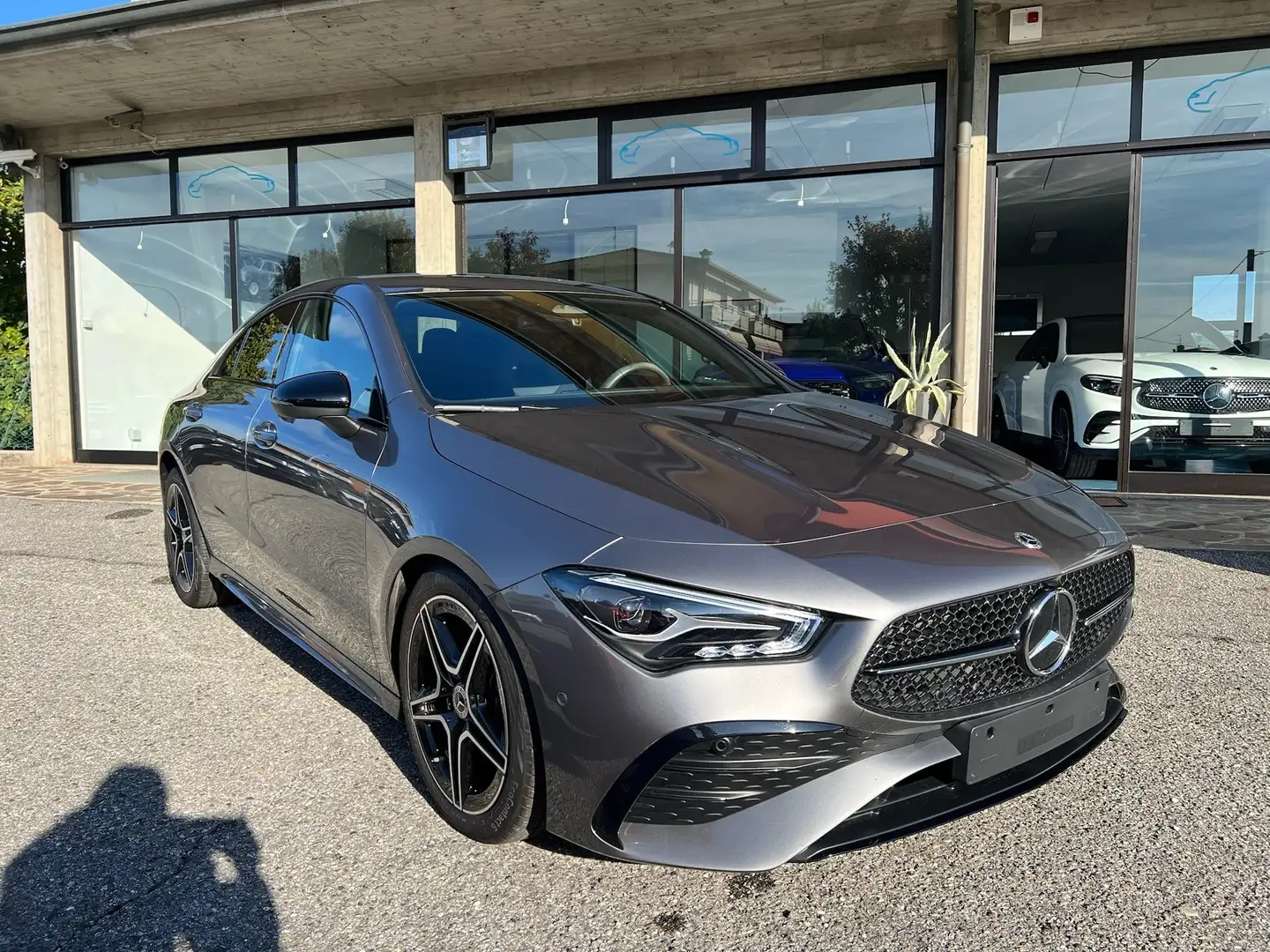 Mercedes-Benz CLA 180 CLA Coupe 180 AMG Line Premium auto Grigio - 1