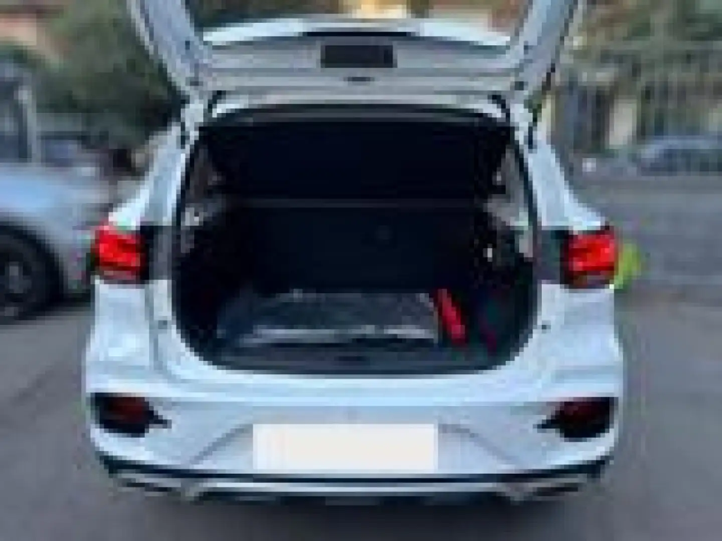 MG ZS 1.5 Luxury Bianco - 2