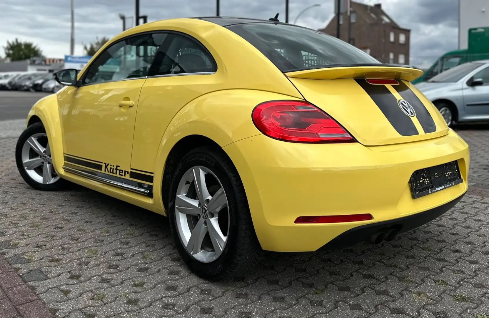 Volkswagen Beetle BEETLE *SPORT*1HAND-AUTOMATIK-ALLWETTER-KLIMA-NR Gelb - 2