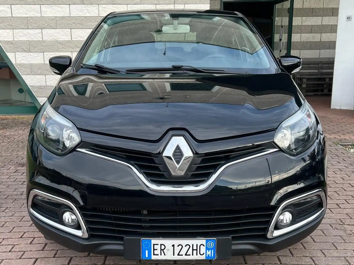Renault Captur Captur I 2013 0.9 tce energy R-Link s Zwart - 2