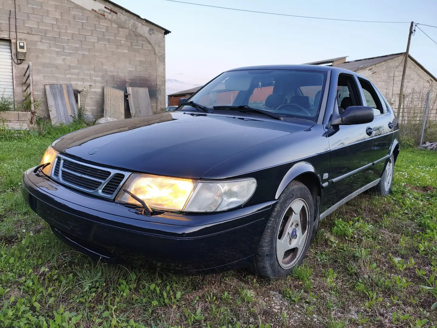 Saab 900 S 2.0i - 1