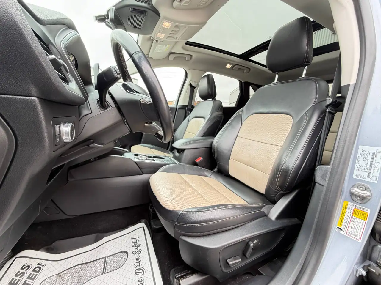 Ford Escape снимка Ford Escape