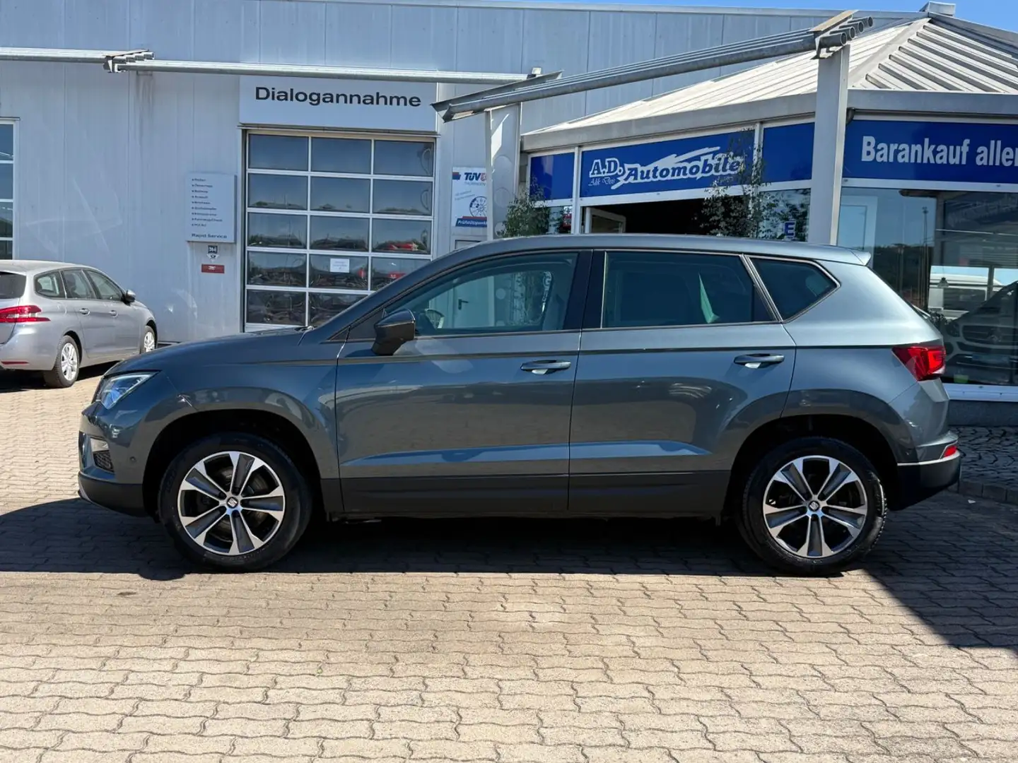 SEAT Ateca Style/Beats Sound/AppleCarPlay/LED/Navi Grau - 2