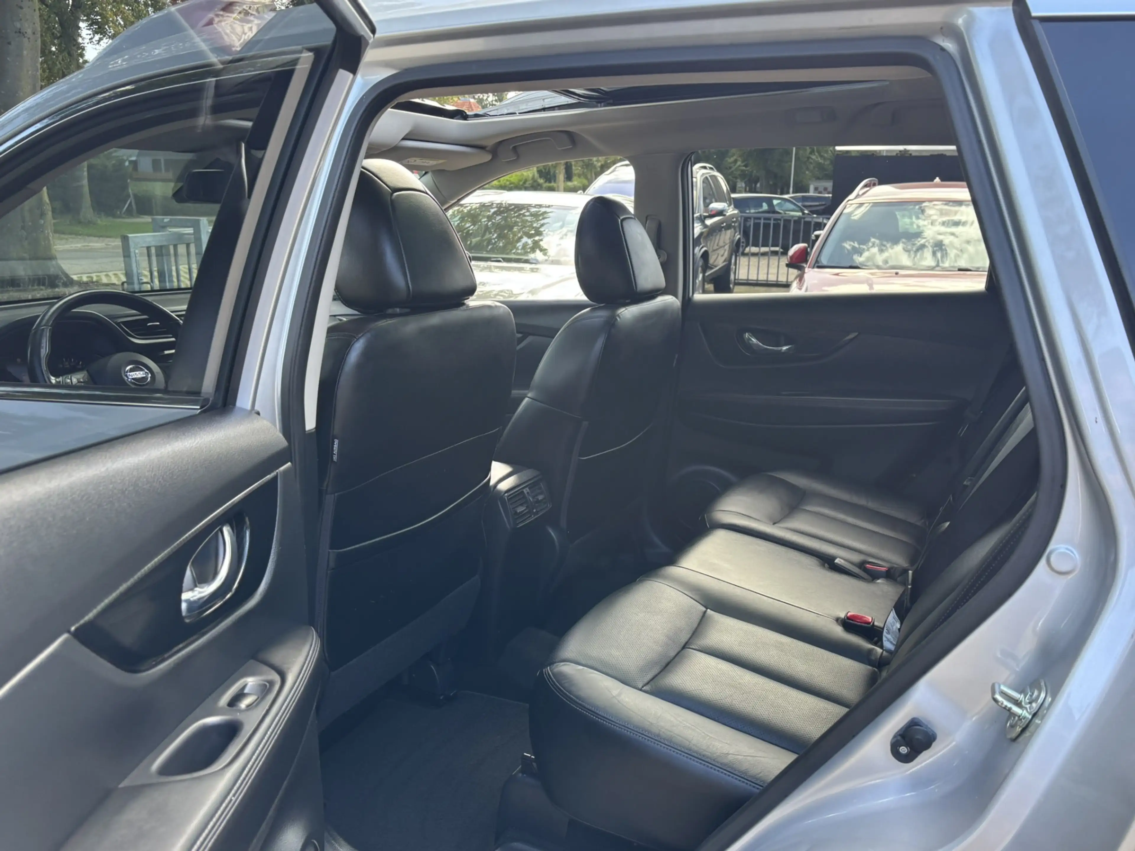 Nissan X-Trail 1.6 DIG-T Tekna Leder Pano 360 Keyless — photo 7