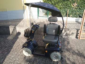 Scooter elettrico per anziani/ disabili