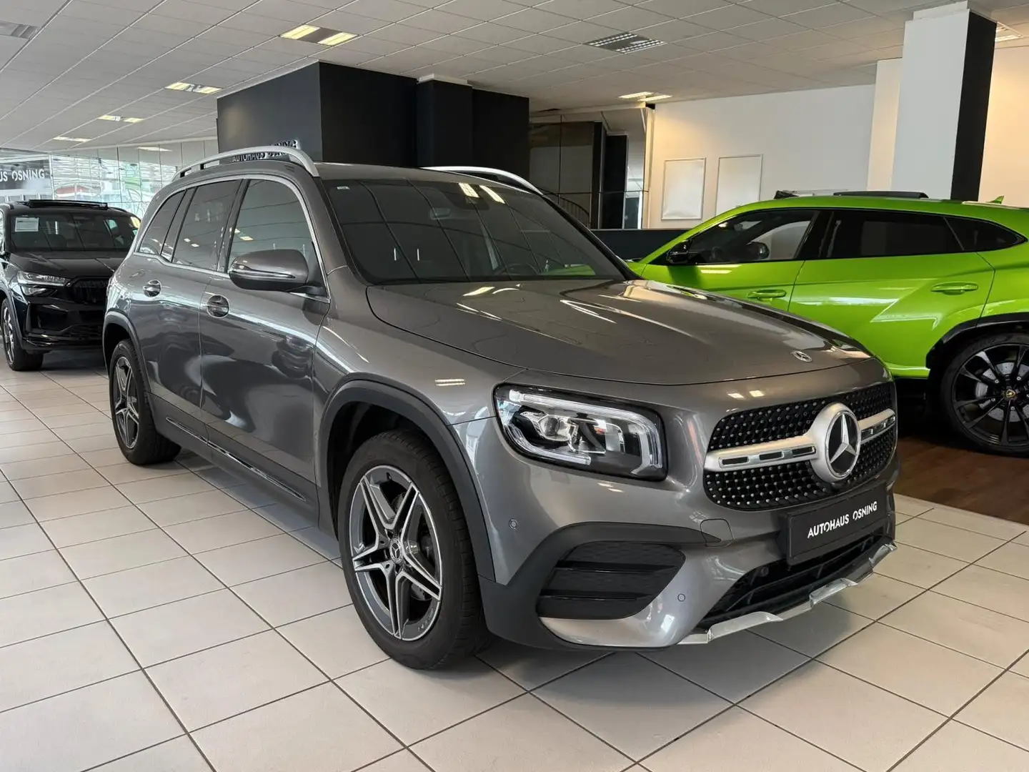 Mercedes-Benz GLB 200 d AMG CARBON DISTRONIC KAMERA AHK NAVI Grau - 1