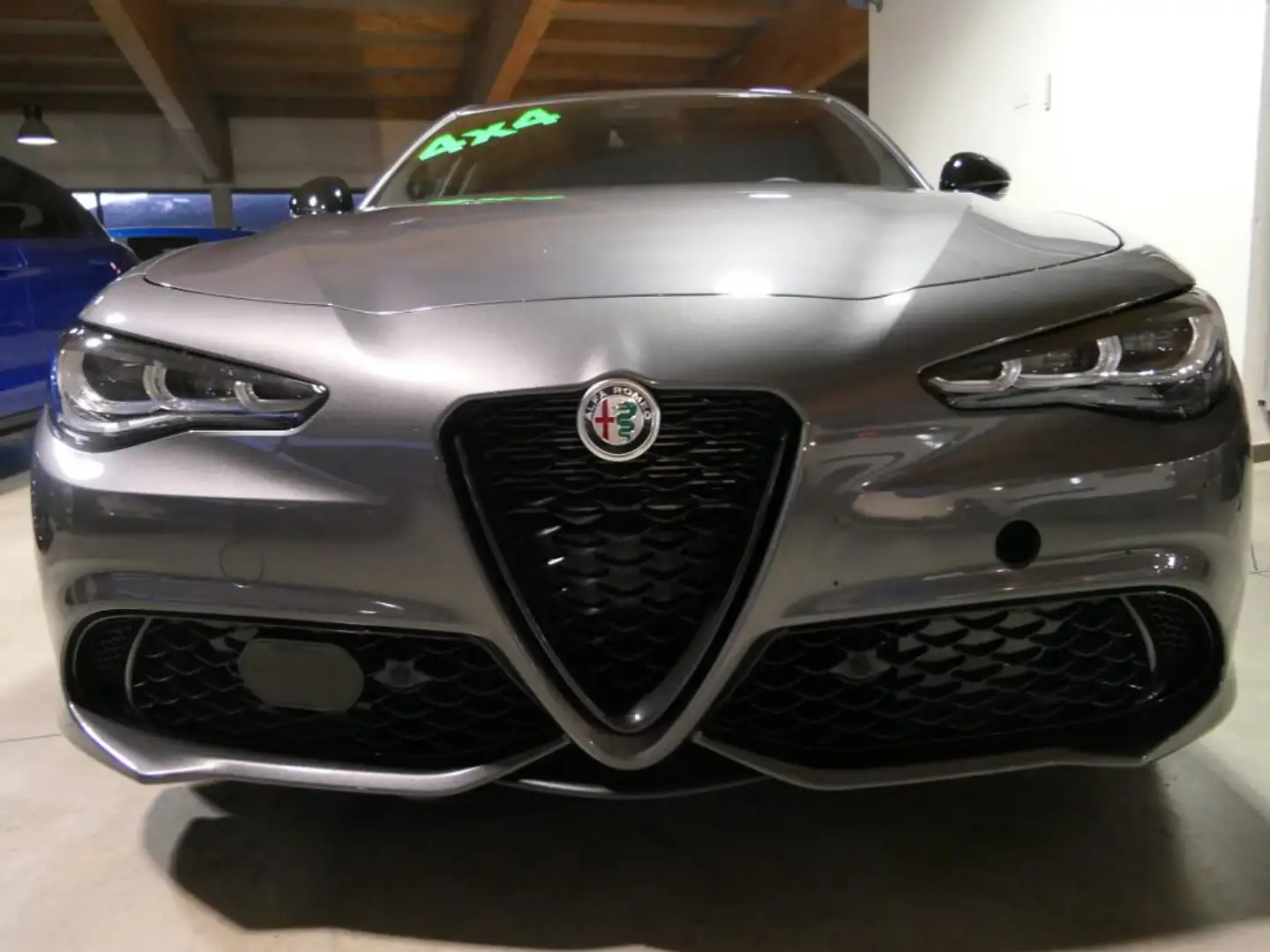 Alfa Romeo Giulia 2.0 Turbo 280 CV AT8 AWD Q4 Veloce Gris - 2