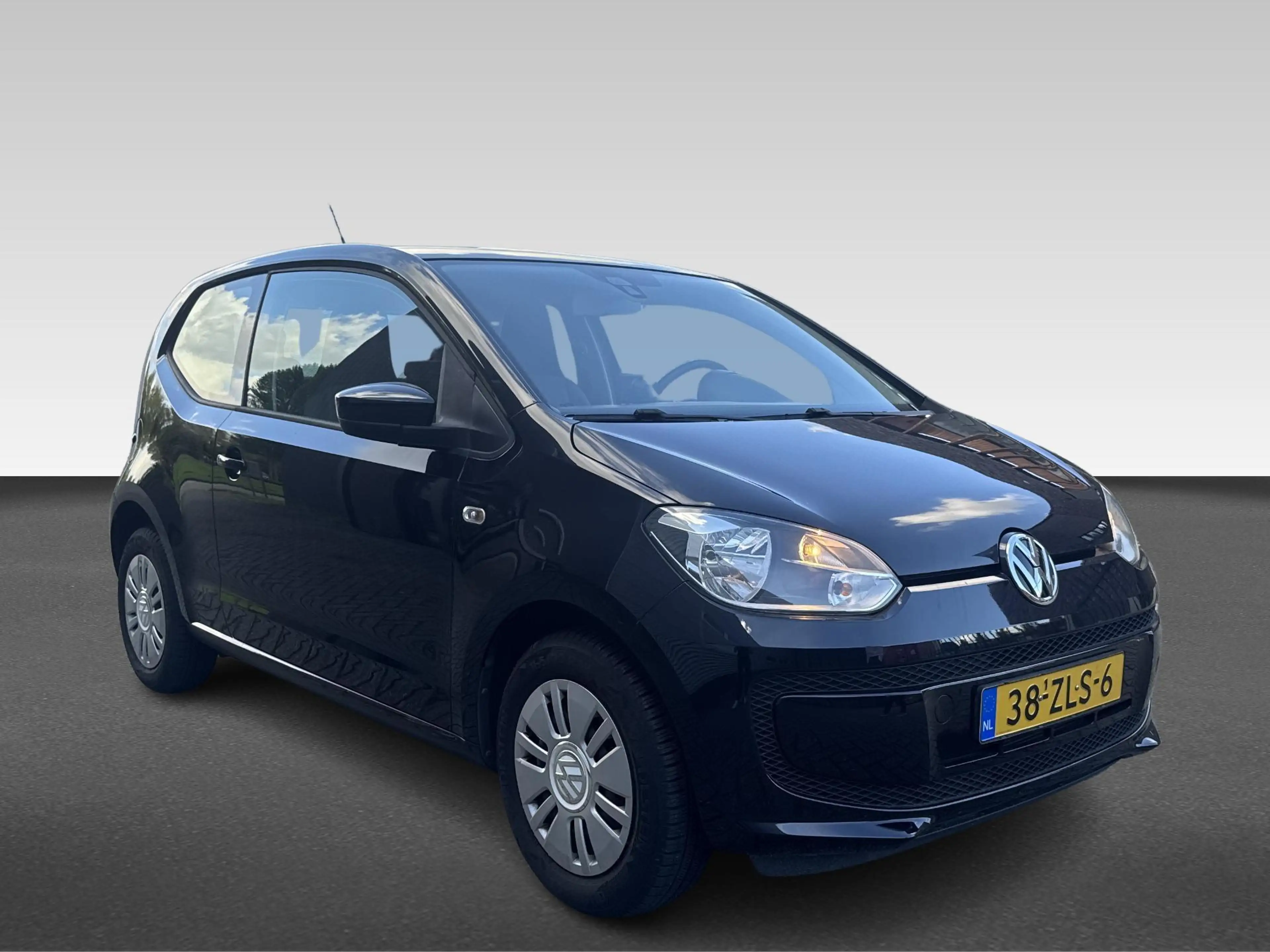 Volkswagen up! 1.0 move — photo 8