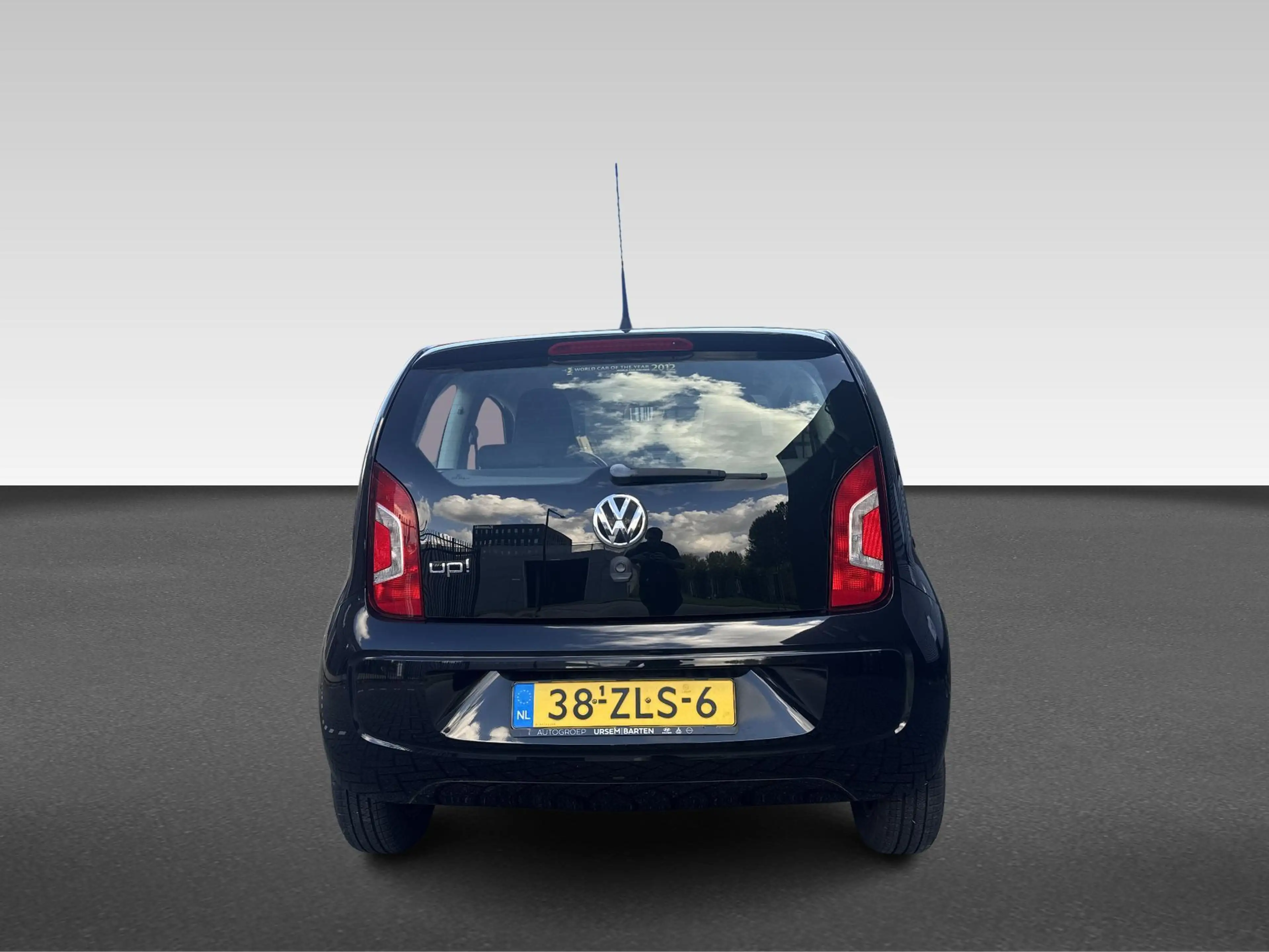 Volkswagen up! 1.0 move — photo 10