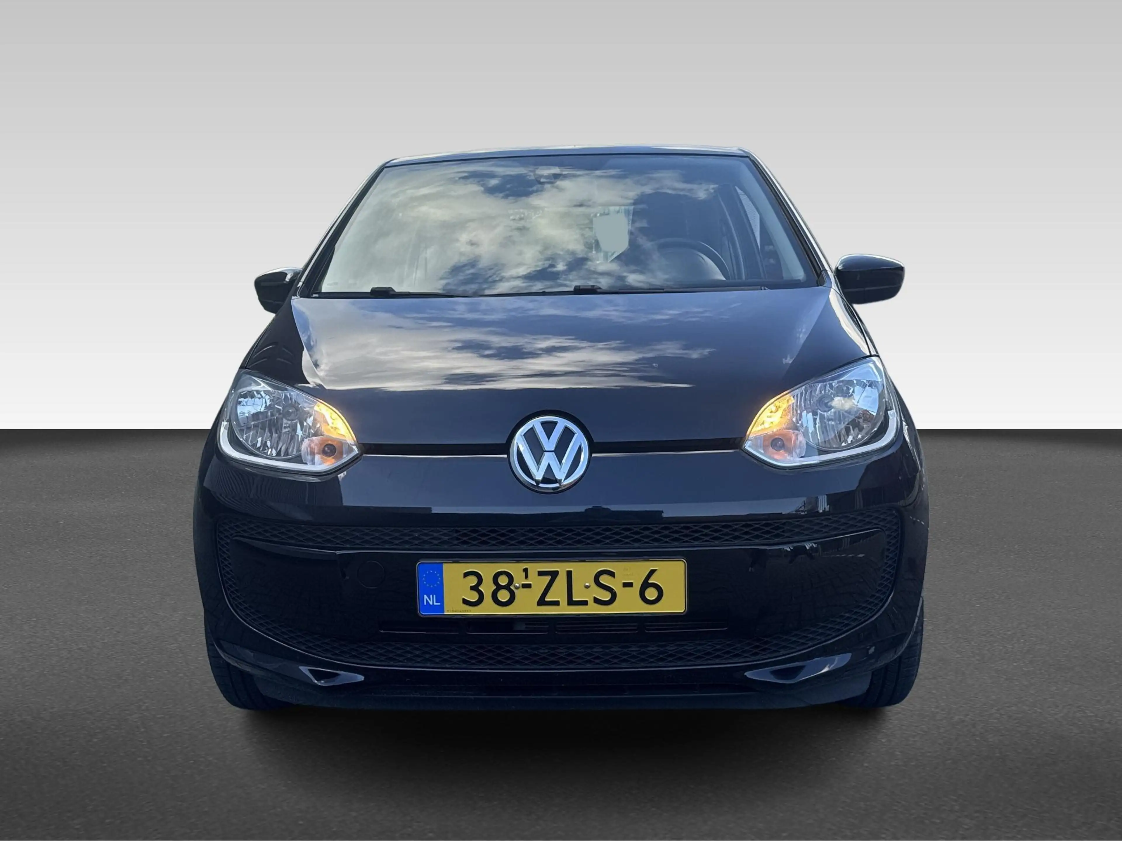 Volkswagen up! 1.0 move — photo 7