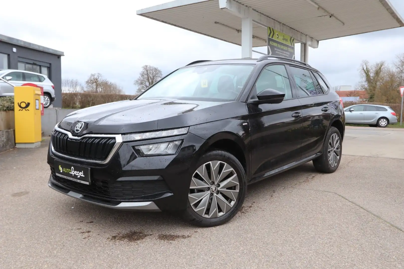Skoda Kamiq Clever LED DAB Carplay MFL SHZ DSG Klimaa Schwarz - 1