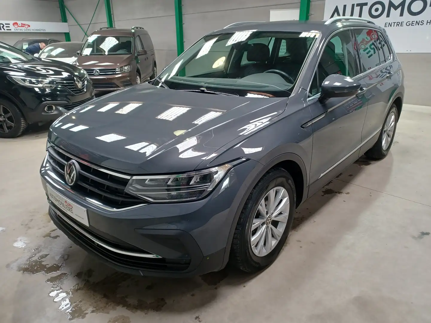 Volkswagen Tiguan 1.5 TSI Life Business I-cockpit Full Multimédia Grijs - 1