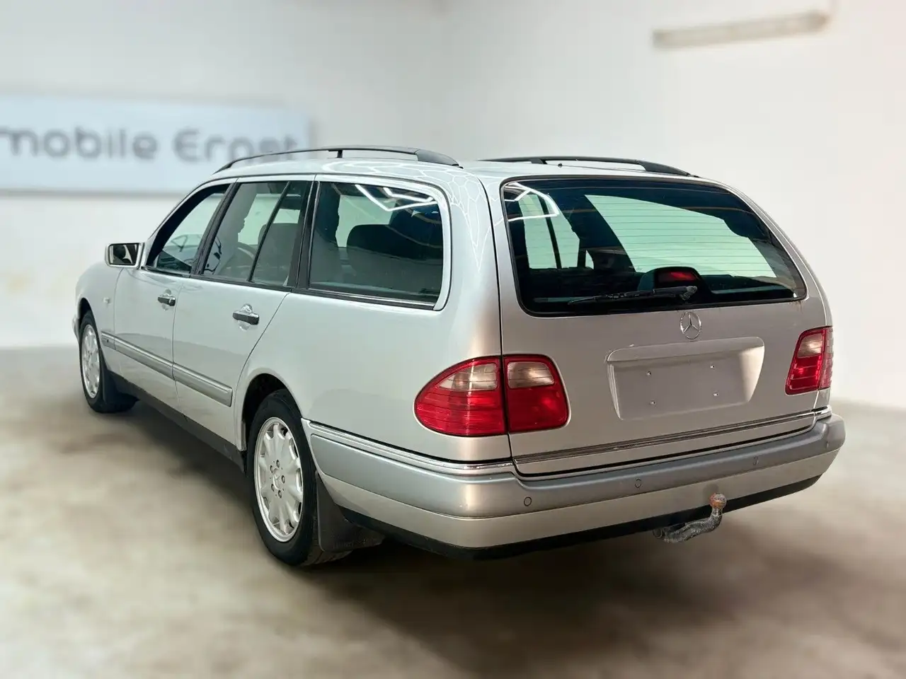Mercedes-Benz E 300 TDT, foto 6