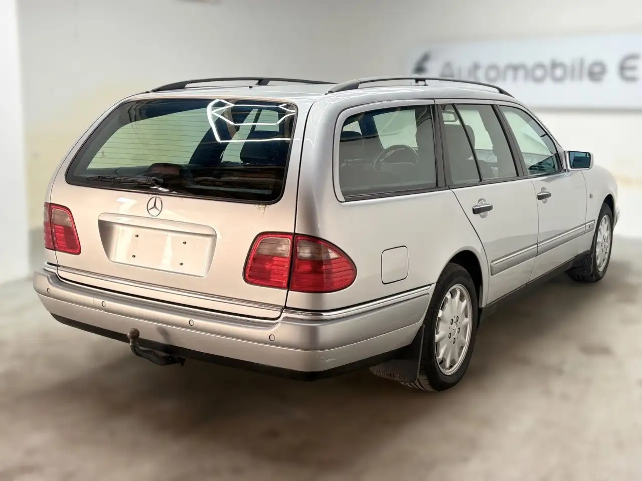 Mercedes-Benz E 300 TDT, foto 4