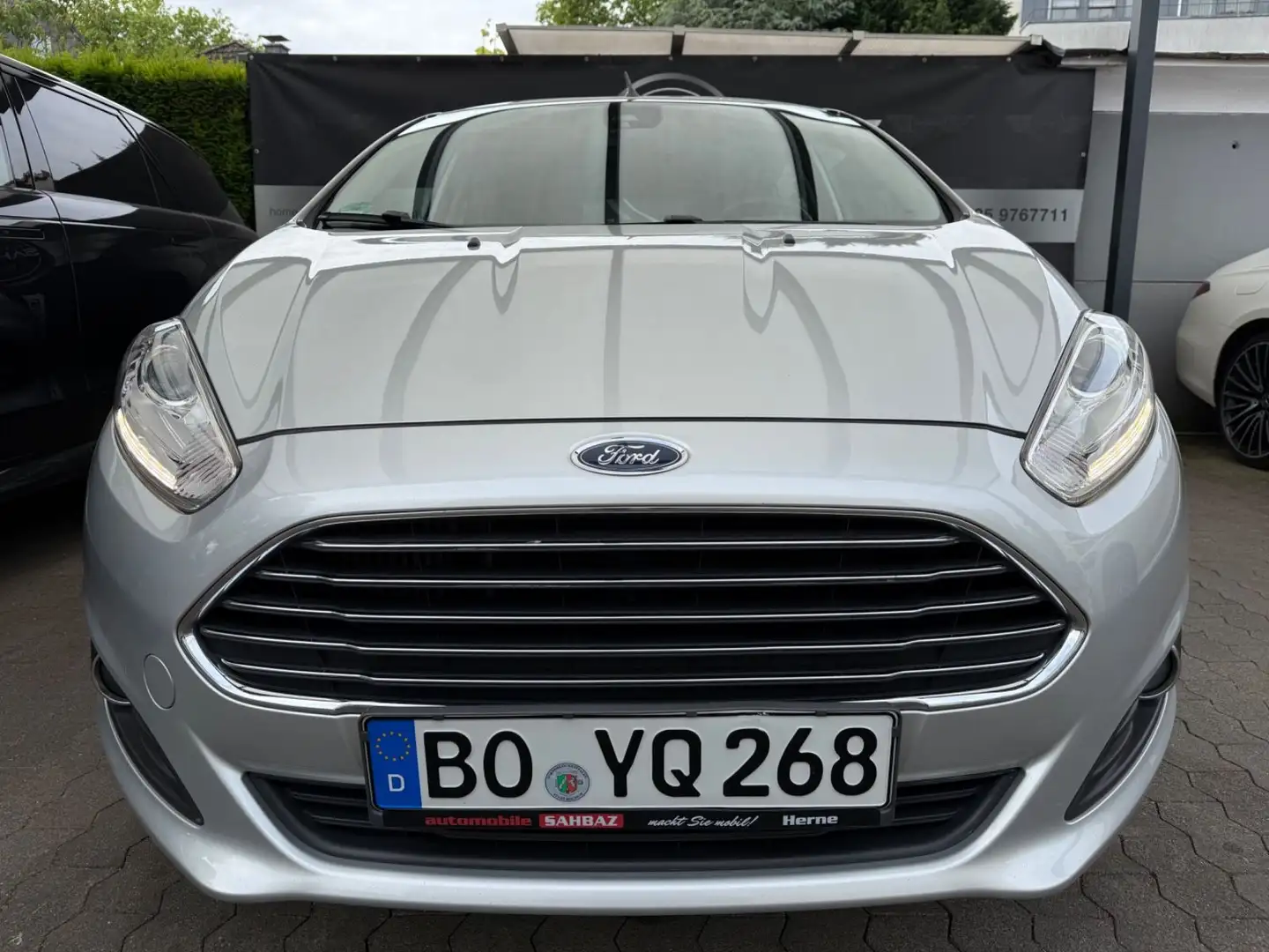 Ford Fiesta Titanium*KLIMAAUTOMATIK*SHZ*PDC* Silber - 2