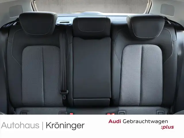 Audi Q2 view 10