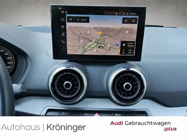 Audi Q2 view 15