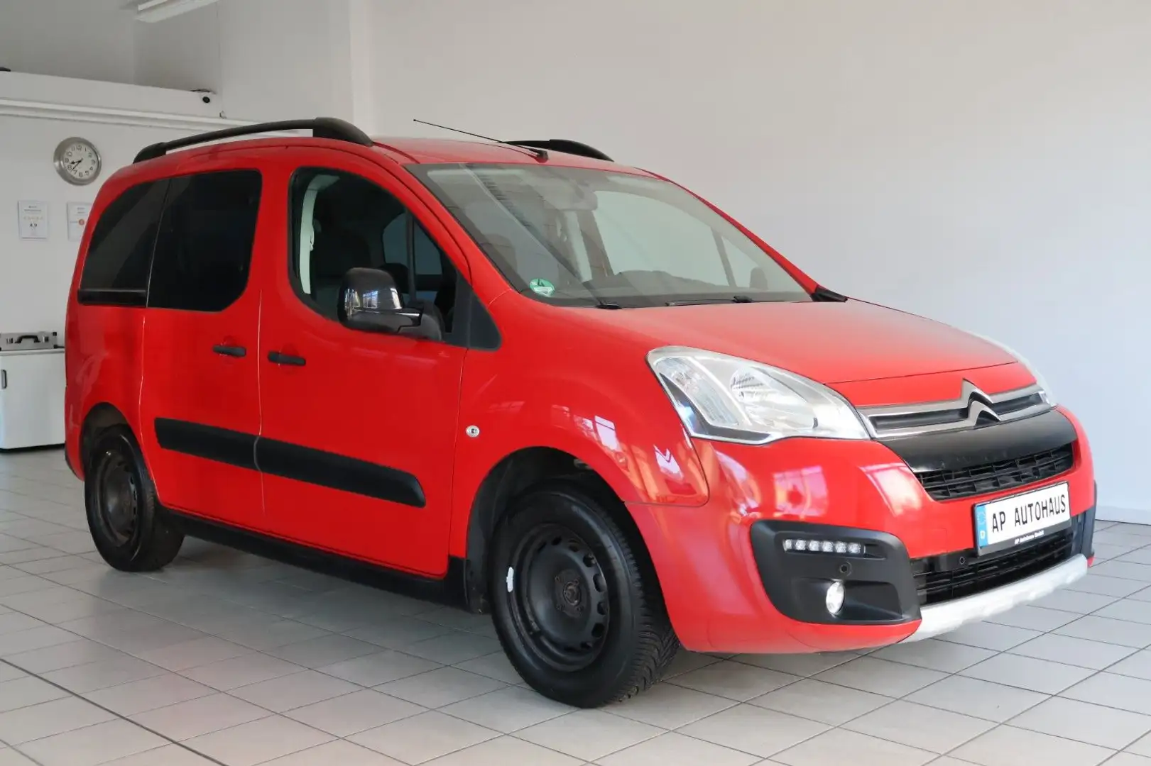Citroen Berlingo Kombi 1.6 Klimaautomatik Tempomat Rot - 1