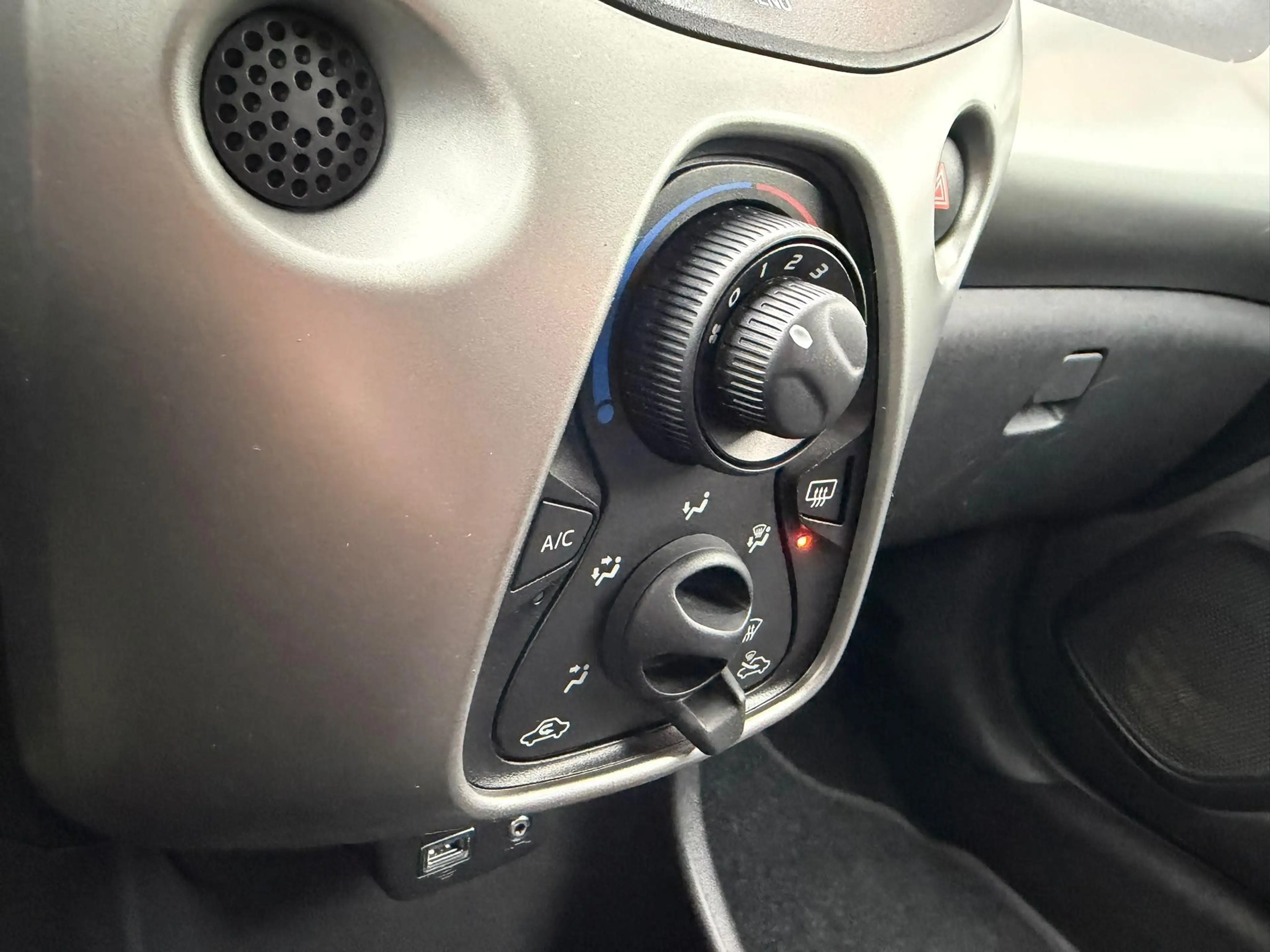 Peugeot 108 1.0 VTi Active | SLECHTS 61.608 KM | AUTOMAAT | AI — photo 31