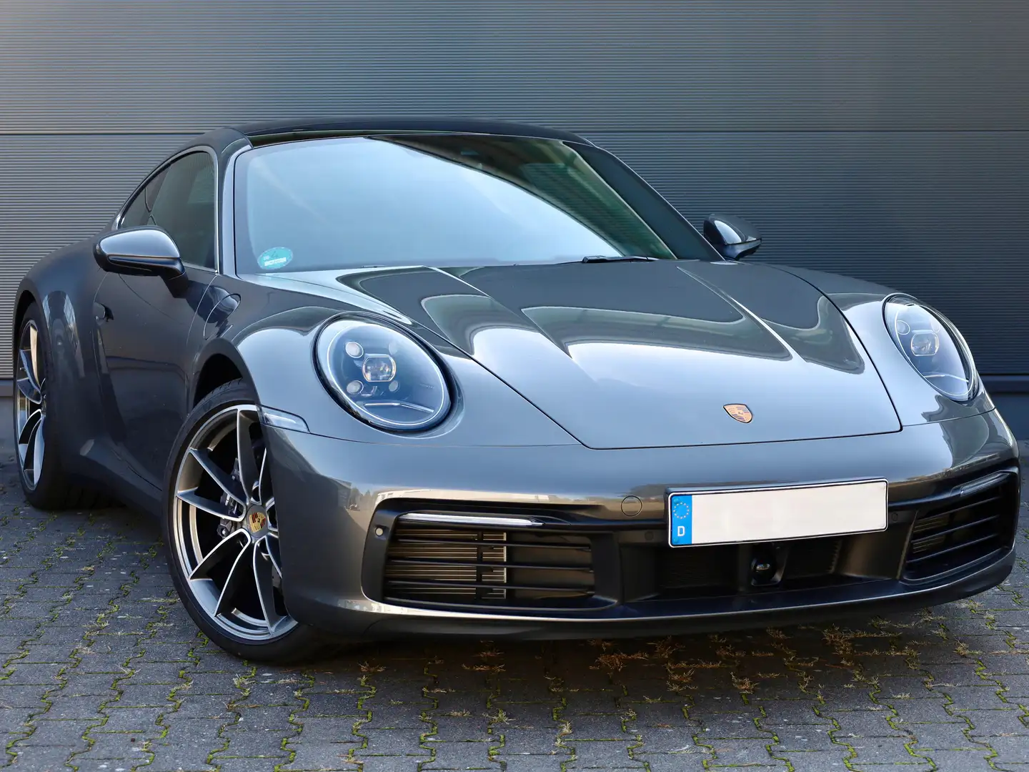 Porsche 992 Carrera 4 *Porsche Approved* Grau - 1