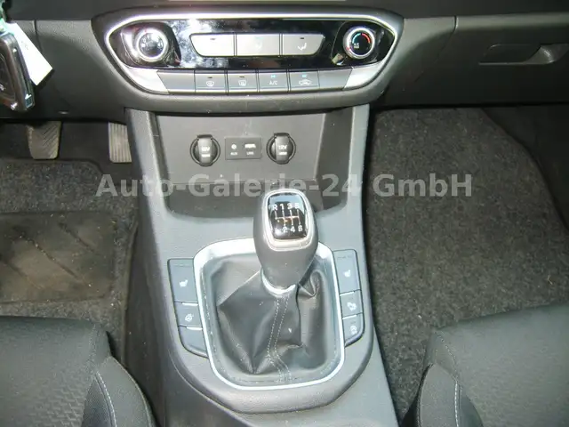 Hyundai I30 view 14
