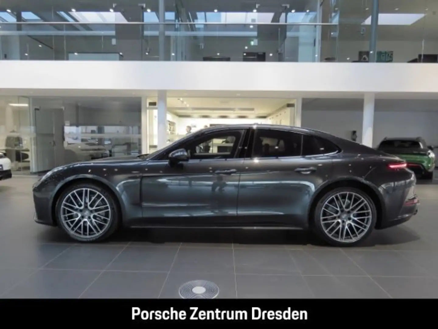 Porsche Panamera 4 Grau - 2