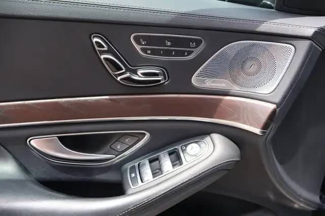 Mercedes-Benz S Class view 11