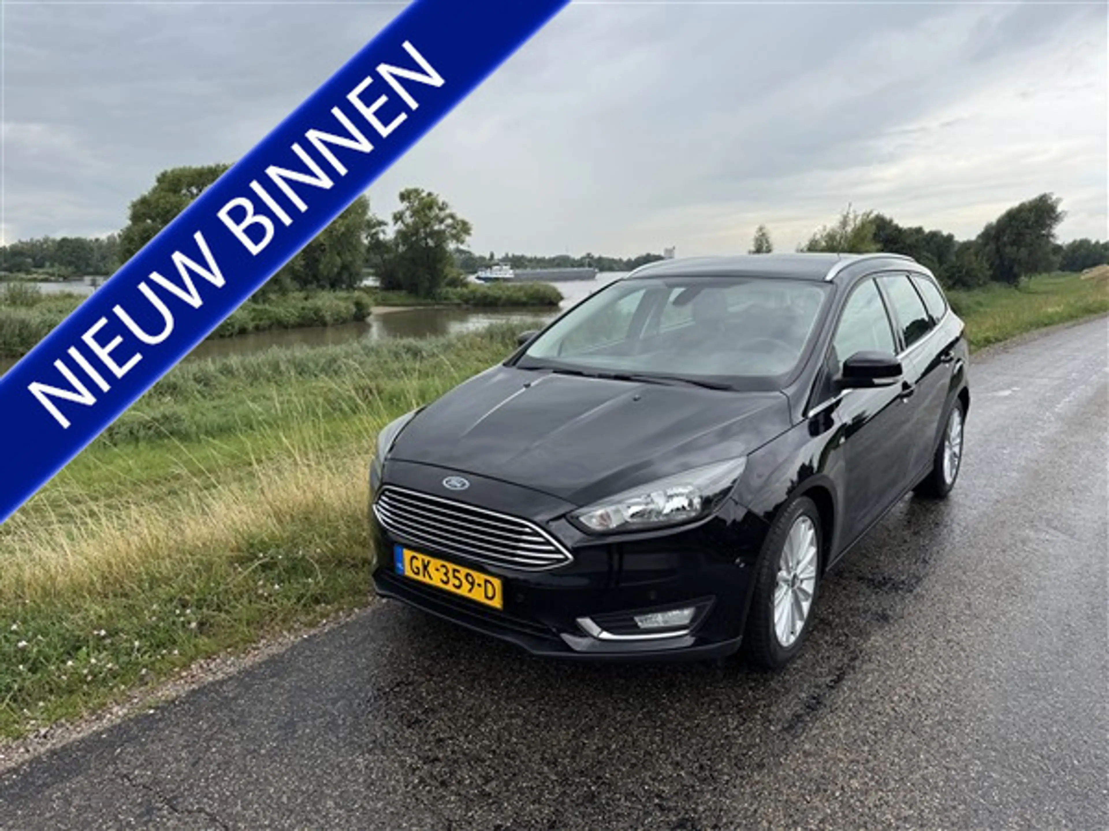 Ford Focus Wagon 1.0 Titanium Edition ECC.LMV.NAVI.PDC.TREKHA