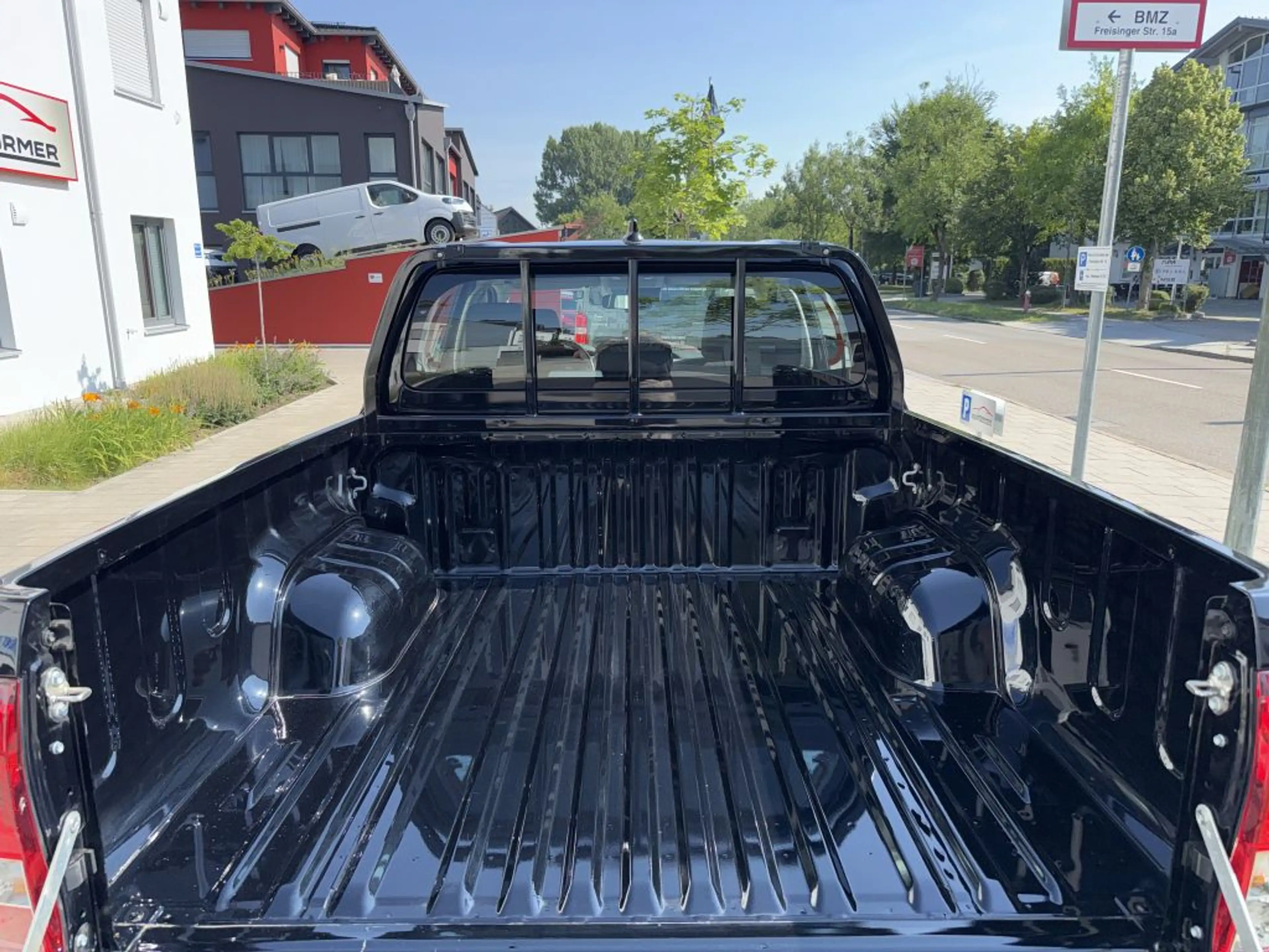 Toyota Hilux 2.4 Double Cab Duty Automatik,CarPlay,ACC,Kamera — photo 4