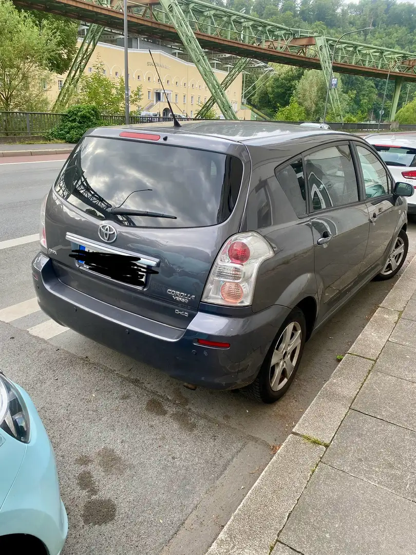 Toyota Corolla Verso 2.2 D-4D DPF Luna 7 Sitze - 2