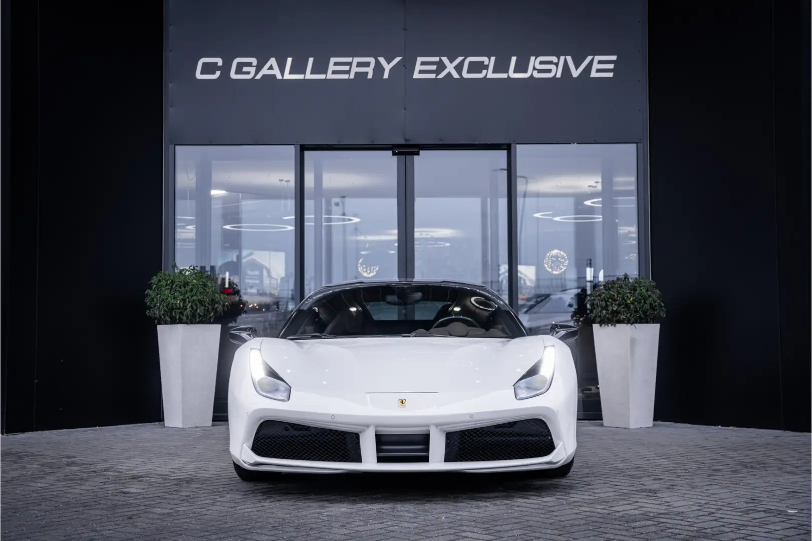 Ferrari 488 3.9 GTB HELE - Bianco Avus | Carbon | Lift | Elect Blanc - 2