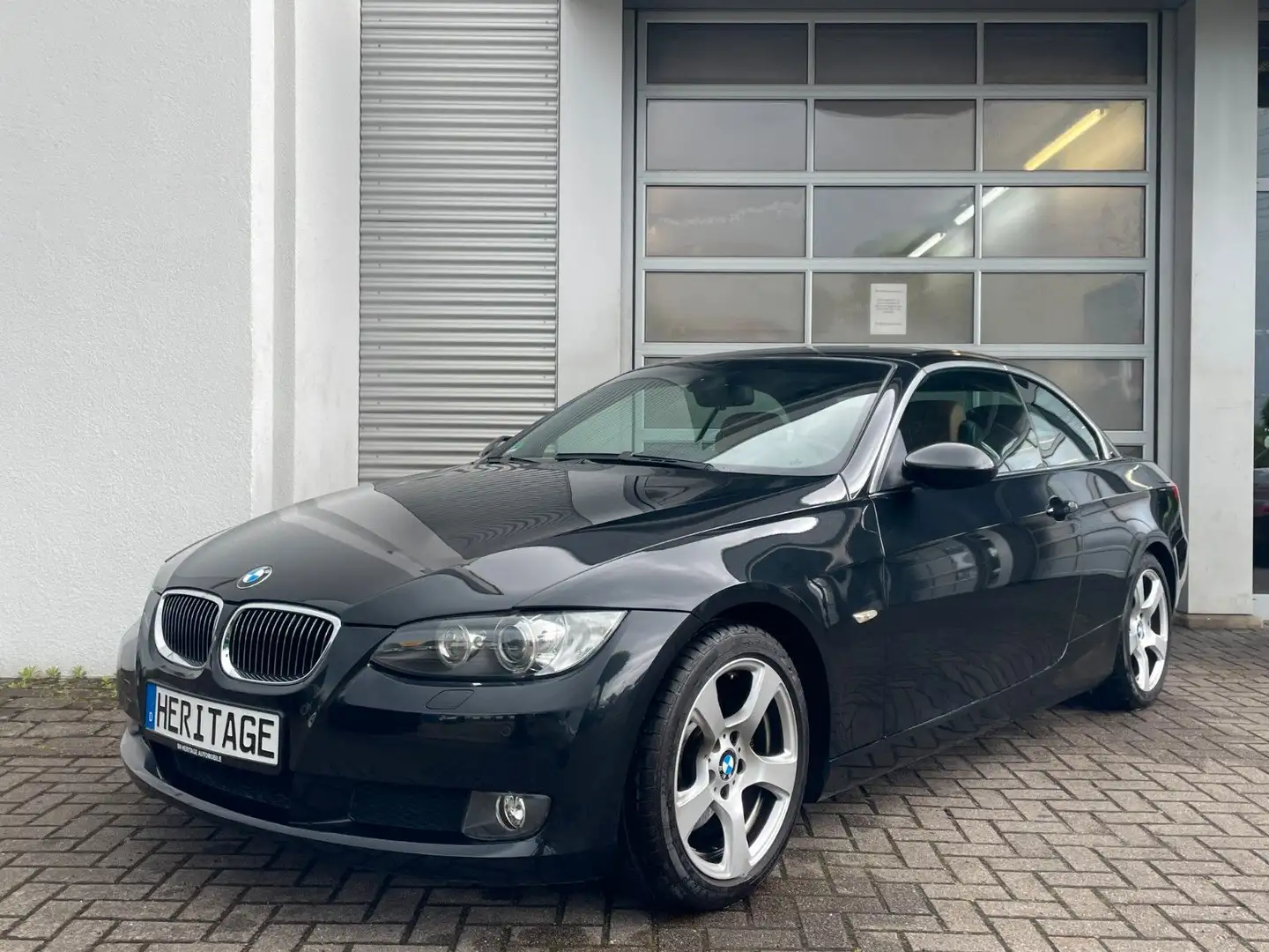 BMW 325 i Cabrio/XENON/LEDER/MFL/KLIMA/PDC/AUTOMATIK Czarny - 1
